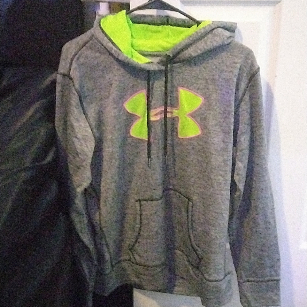 Under Armour Hoodie